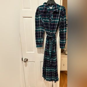 CROWN & IVY MIDI SHIRT DRESS. SIZE M. NWT